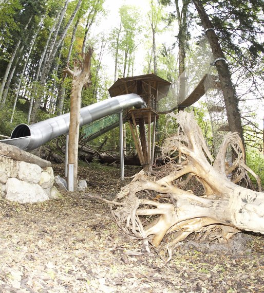 Waldspielplatz Hexensteig treffen sich alle kleinen Hexen und Hexenmeister